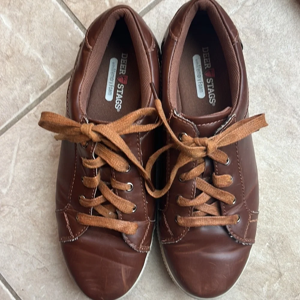 Deer stags dress shoe
